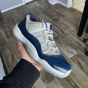 Air Jordan 11 Retro Low BG ‘Georgetown’
